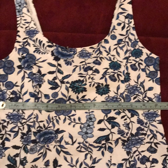 H&M sleeveless jersey skater dress - Picture 2 of 4